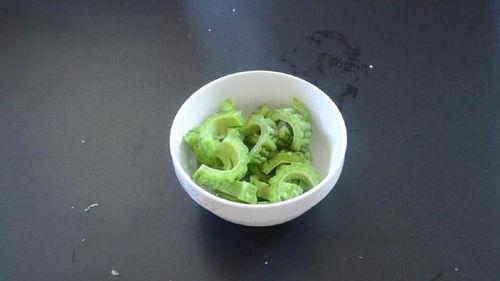 凉瓜如何切块吃,夏日清爽新食法