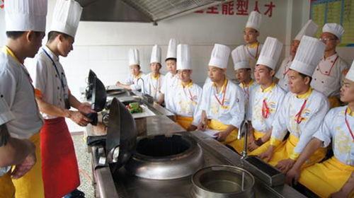 吃瓜厨师沈阳05,揭秘吃瓜厨师的美食传奇